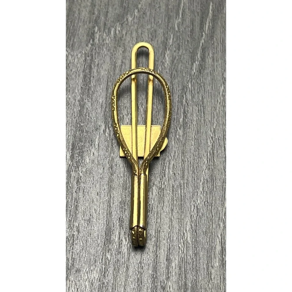 Vintage Gold Tone Hockey Player Tie Clip‎ Fashion Jewelry Sports